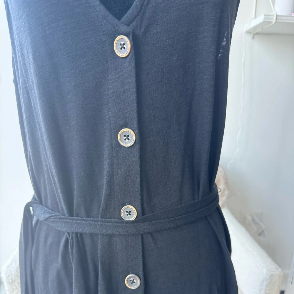 Sanctuary Black Button Front V-Neck Sleeveless Belted Dress Size Large NEW - Picture 2 of 5